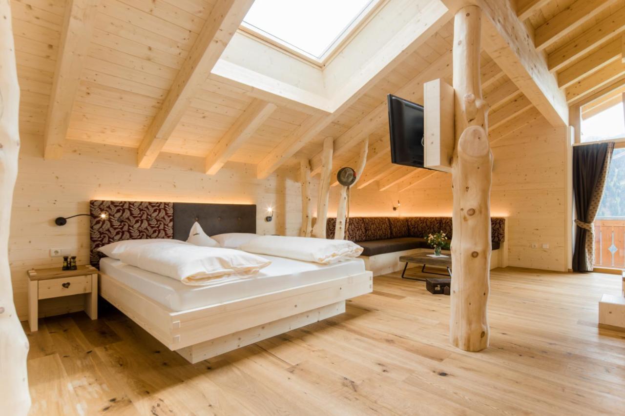 Hotel Kompatscherhof Luson Esterno foto