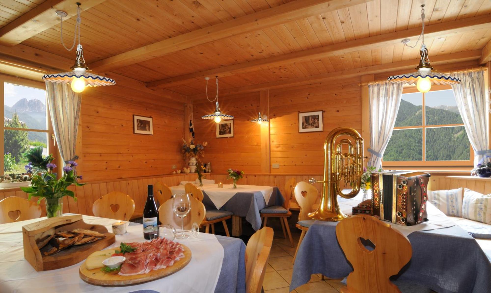 Hotel Kompatscherhof Luson Esterno foto