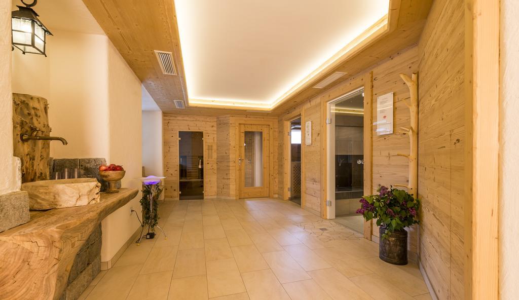 Hotel Kompatscherhof Luson Esterno foto
