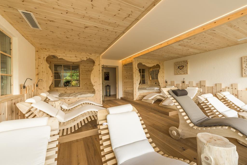 Hotel Kompatscherhof Luson Esterno foto