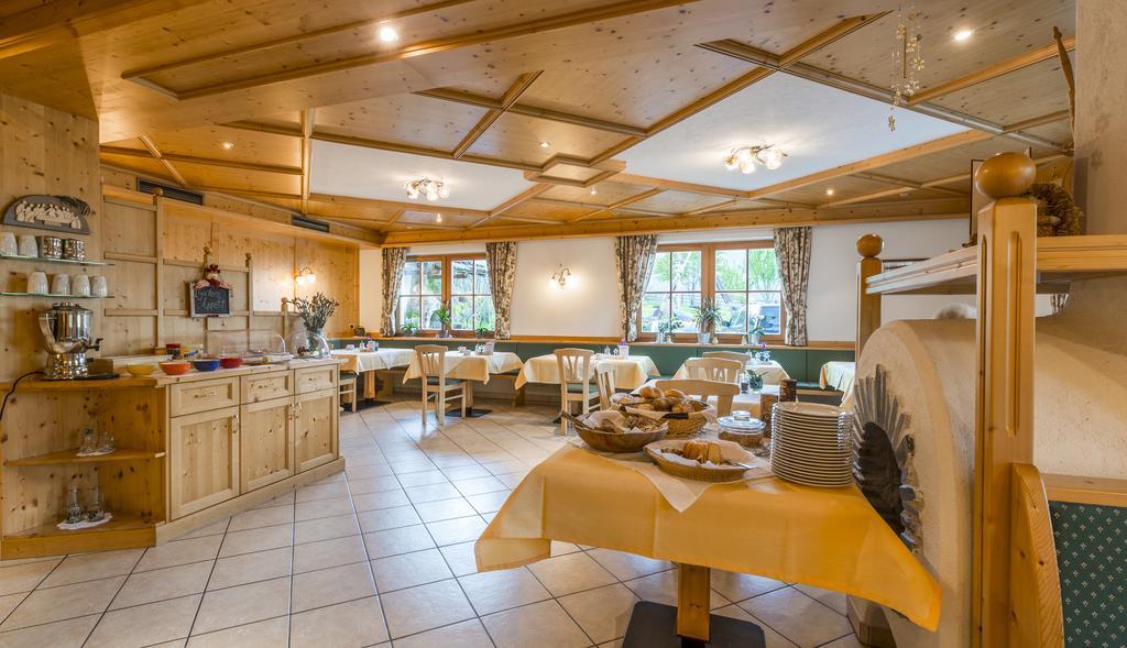 Hotel Kompatscherhof Luson Esterno foto